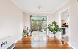 10 McFarlane Crescent, Epping, Vic 3076