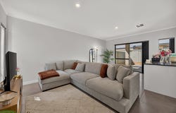 1B Winderie Road, Golden Bay, WA 6174
