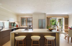 8/28 Cronin Avenue, Main Beach, Qld 4217