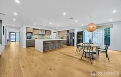 9 Peppermint Grove, Taylors Hill, Vic 3037