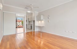 222/27 Clarendon Avenue, Bethania, Qld 4205