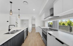 4 Sandpiper Terrace, Worongary, Qld 4213