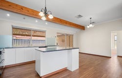 17 Ralphs Street, Seville Grove, WA 6112