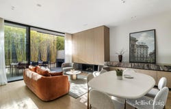 4/2 Scott Grove, Glen Iris, Vic 3146