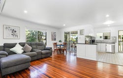 11 Arthur St, Macleay Island, Qld 4184
