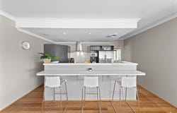 35 Baningan Avenue, Success, WA 6164