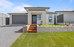 44 Highbury Court, Greenbank, Qld 4124