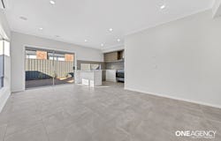 19 Oakham Drive, Harkness, Vic 3337