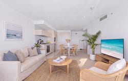 604/1 Oracle Boulevard, Broadbeach, Qld 4218