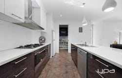 1/11A Carey Crescent, Bacchus Marsh, Vic 3340