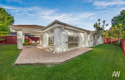 25 Peppermint Crescent, Sippy Downs, Qld 4556