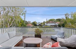 12 Allamanda Street, Fairfield, Qld 4103