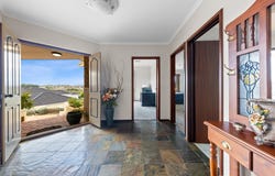 15 Rhodes Rise, Coogee, WA 6166
