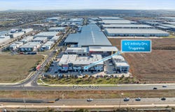 6/2 Infinity Drive, Truganina, Vic 3029
