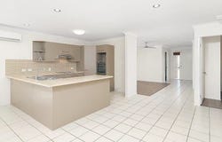 8 Barrine Place, Parkinson, Qld 4115