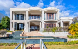 2510 Cressbrook Drive, Hope Island, Qld 4212