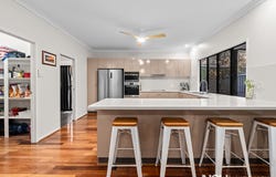 10 Syntax Street, Sadliers Crossing, Qld 4305