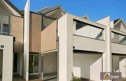 34/9 Greg Norman Drive, Sanctuary Lakes, Vic 3030