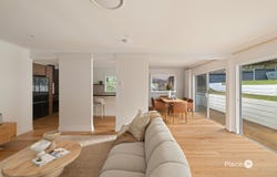 132 Victor Street, Holland Park, Qld 4121