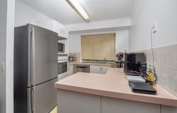 6/461 Pine Ridge Road, Runaway Bay, Qld 4216