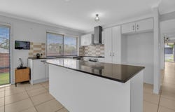 5 Boronia Street, Deebing Heights, Qld 4306
