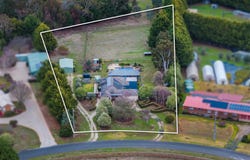 3 Dowie Court, Romsey, Vic 3434