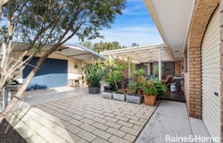 17 Honeysuckle Close, Burrill Lake, NSW 2539