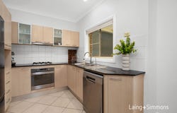 13/6 Blossom Place, Quakers Hill, NSW 2763