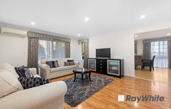 1 Heatherdew Close, Endeavour Hills, Vic 3802