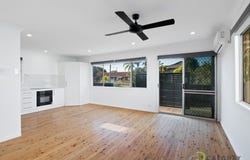 114 Whiting Street, Labrador, Qld 4215