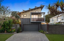 64 Dolphin Avenue, Mermaid Beach, Qld 4218
