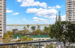 20A/28 Bayview Street, Runaway Bay, Qld 4216