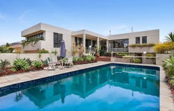 32 Buccaneer Court, Paradise Waters, Qld 4217