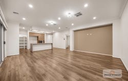 21 Muttonwood Crescent, Deanside, Vic 3336