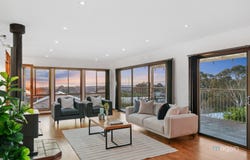 18 Yurilla Drive, Bellevue Heights, SA 5050