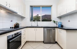 8/2 Pearce Street, Baulkham Hills, NSW 2153