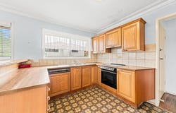 28 Moorgate Street, MacGregor, Qld 4109