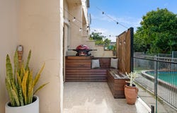 3/10 Duet Drive, Mermaid Waters, Qld 4218