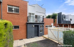 8 Gatehouse Place, Maribyrnong, Vic 3032