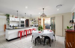 1 Archer Court, Southside, Qld 4570
