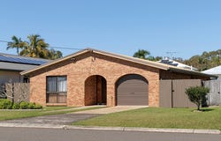 23 Pandanus Avenue, Coolum Beach, Qld 4573