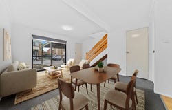 7/34 Defiance Road, Logan Central, Qld 4114