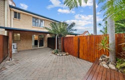 2/7-9 Wales Court, Mount Coolum, Qld 4573