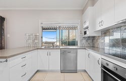 57 Greenhills Road, Victor Harbor, SA 5211