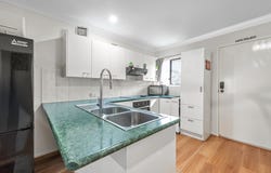 4/490-492 Oxley Avenue, Redcliffe, Qld 4020