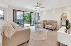 1/15 Mermaid Avenue, Mermaid Beach, Qld 4218