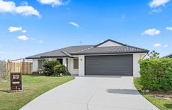 18 Protector Way, Eli Waters, Qld 4655