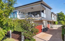 19B Park Street, Hawthorne, Qld 4171