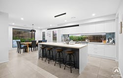 35 Bamboo Road, Greenbank, Qld 4124