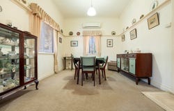12 Forsyth Street, Fairfield, Qld 4103
